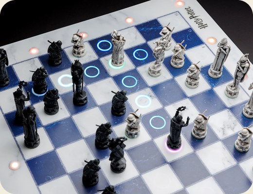 Coaching rings lit around the pieces on the GoChess Wizard board